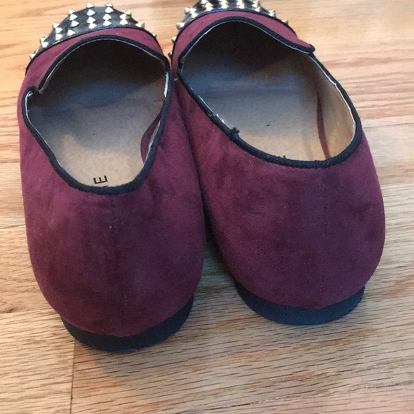 Flats. - Picture 2 of 2